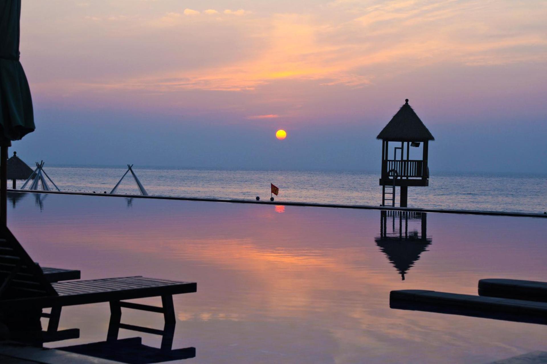 Howard Johnson Sandalwoods Resort Huizhou Huidong Экстерьер фото