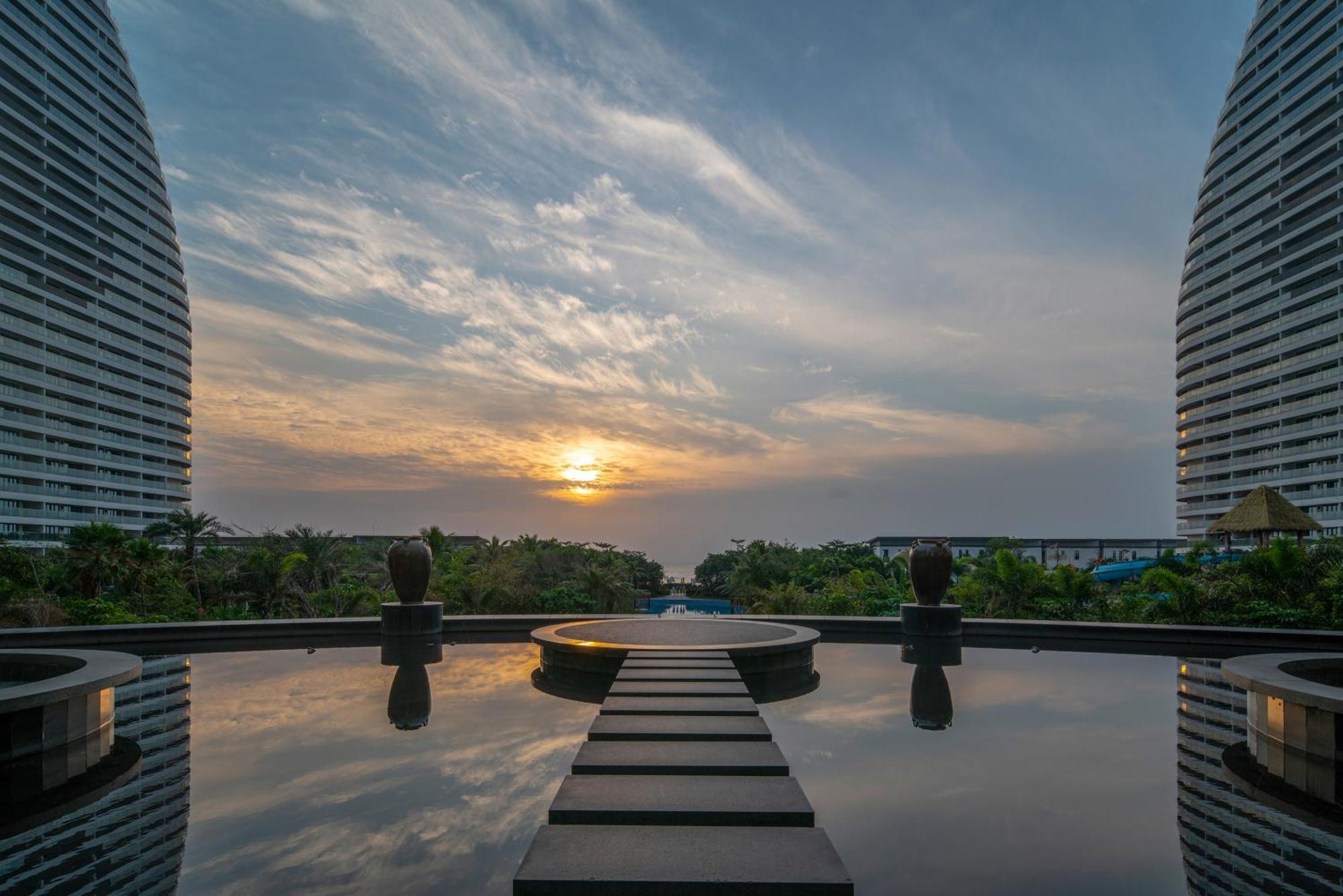Howard Johnson Sandalwoods Resort Huizhou Huidong Экстерьер фото